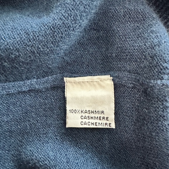 Men’s cashmere v-neck sweater Sz S - Picture 3 of 5